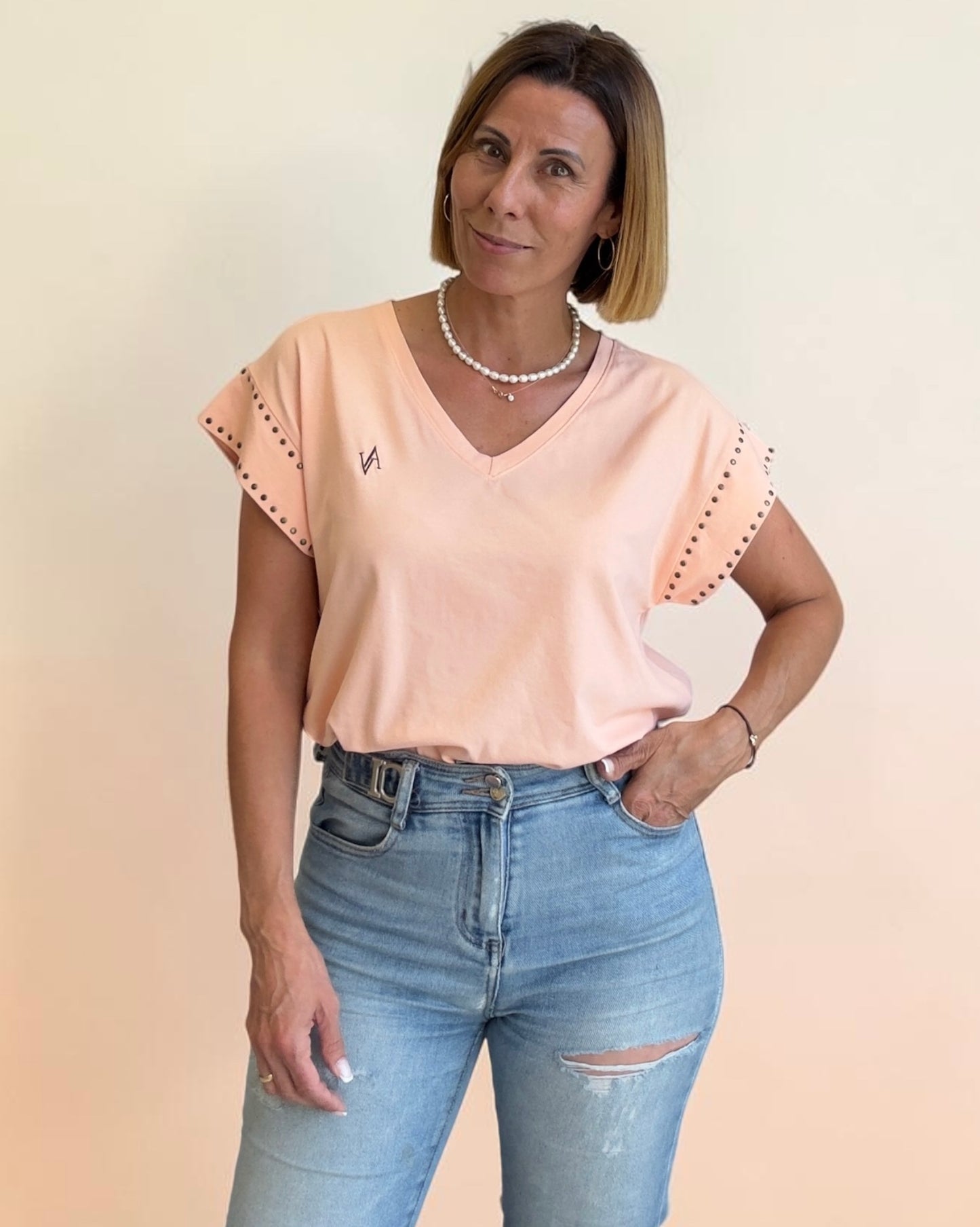 Camiseta Avore tachas pico