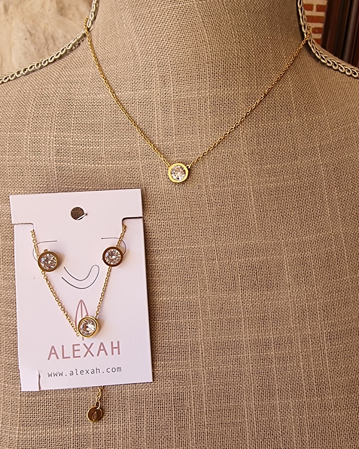 Conjunto colgante pulsera y pendientes