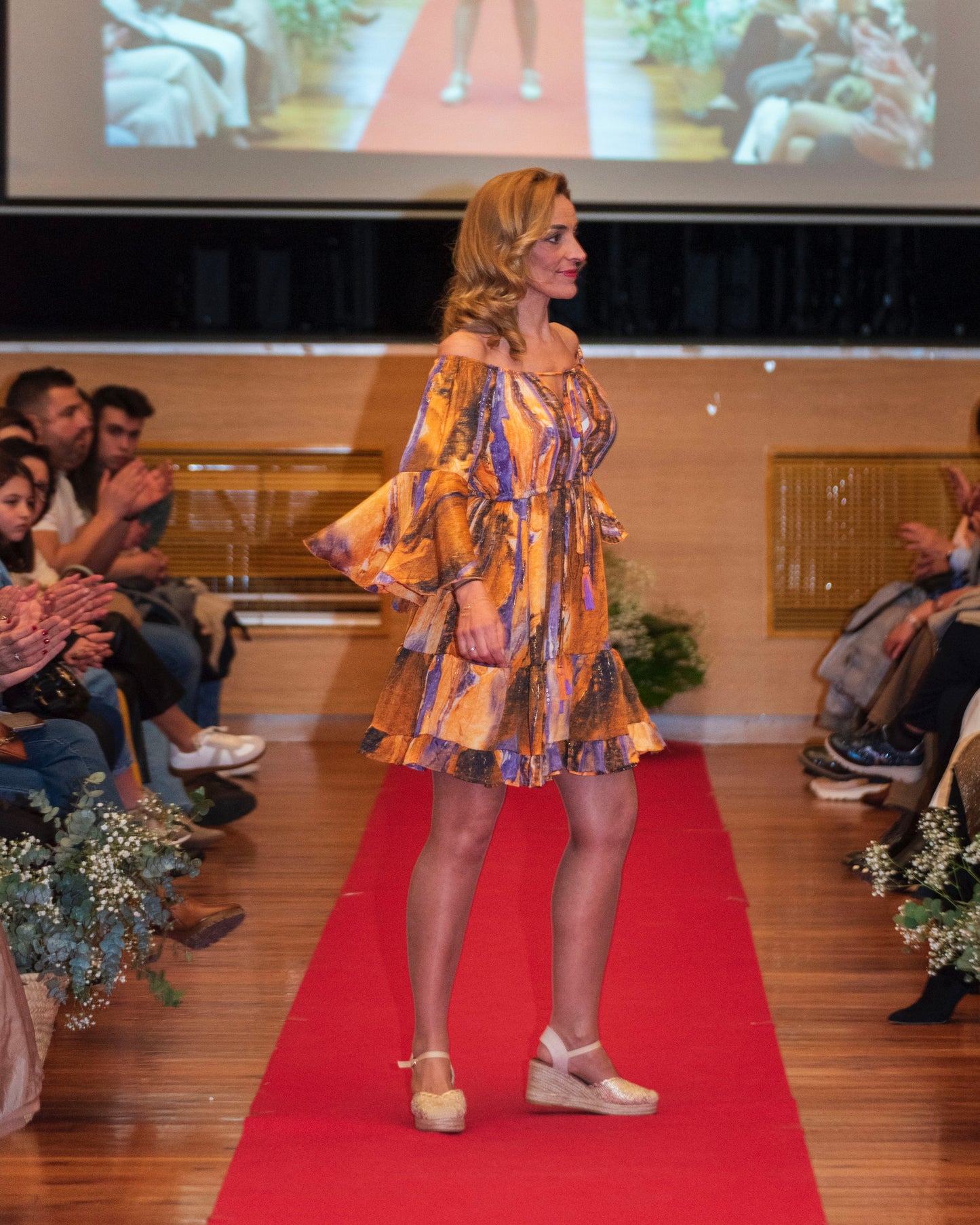 vestido de seda con manga
