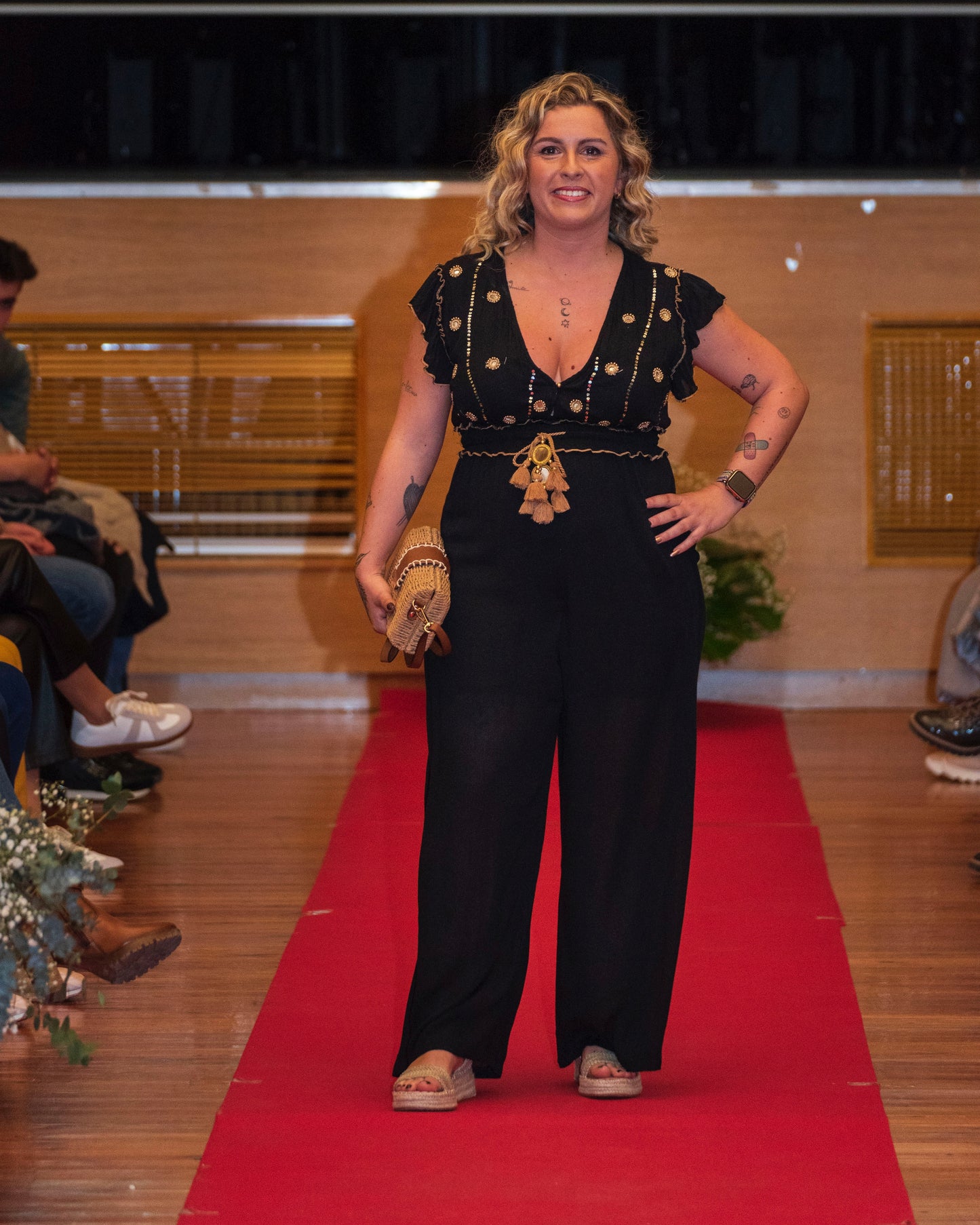 Mono boho espejos
