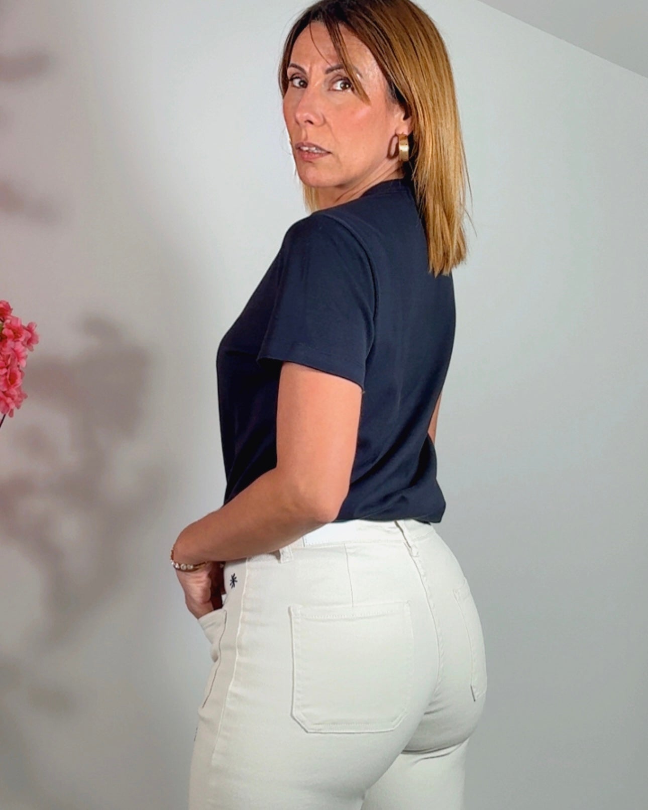 Jeans bolsillos bordado