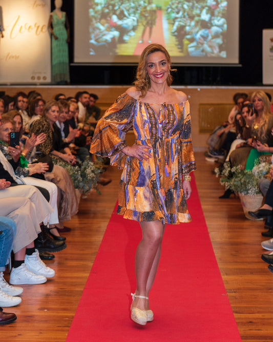 Vestido de seda media manga