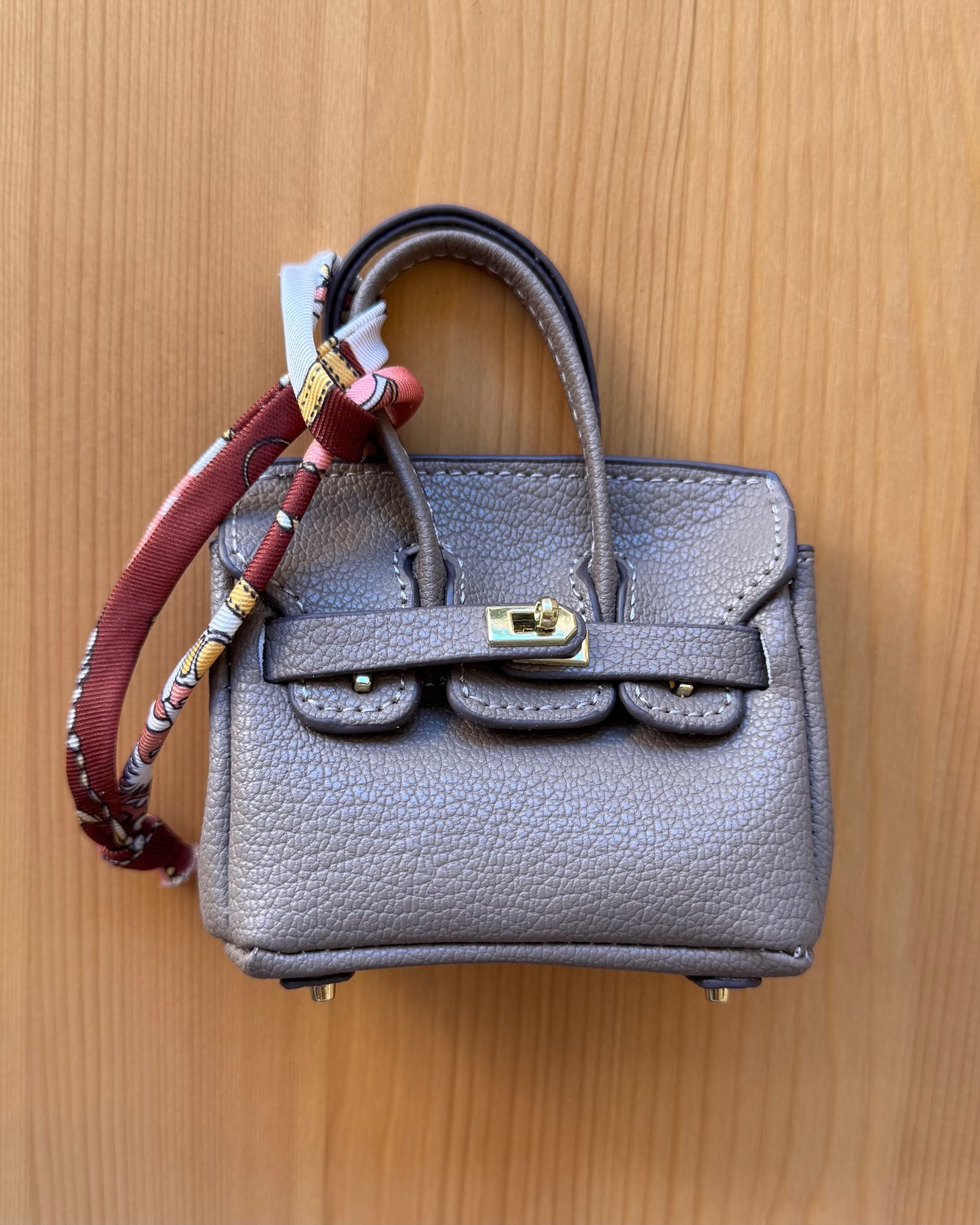 Llavero bolso en miniatura