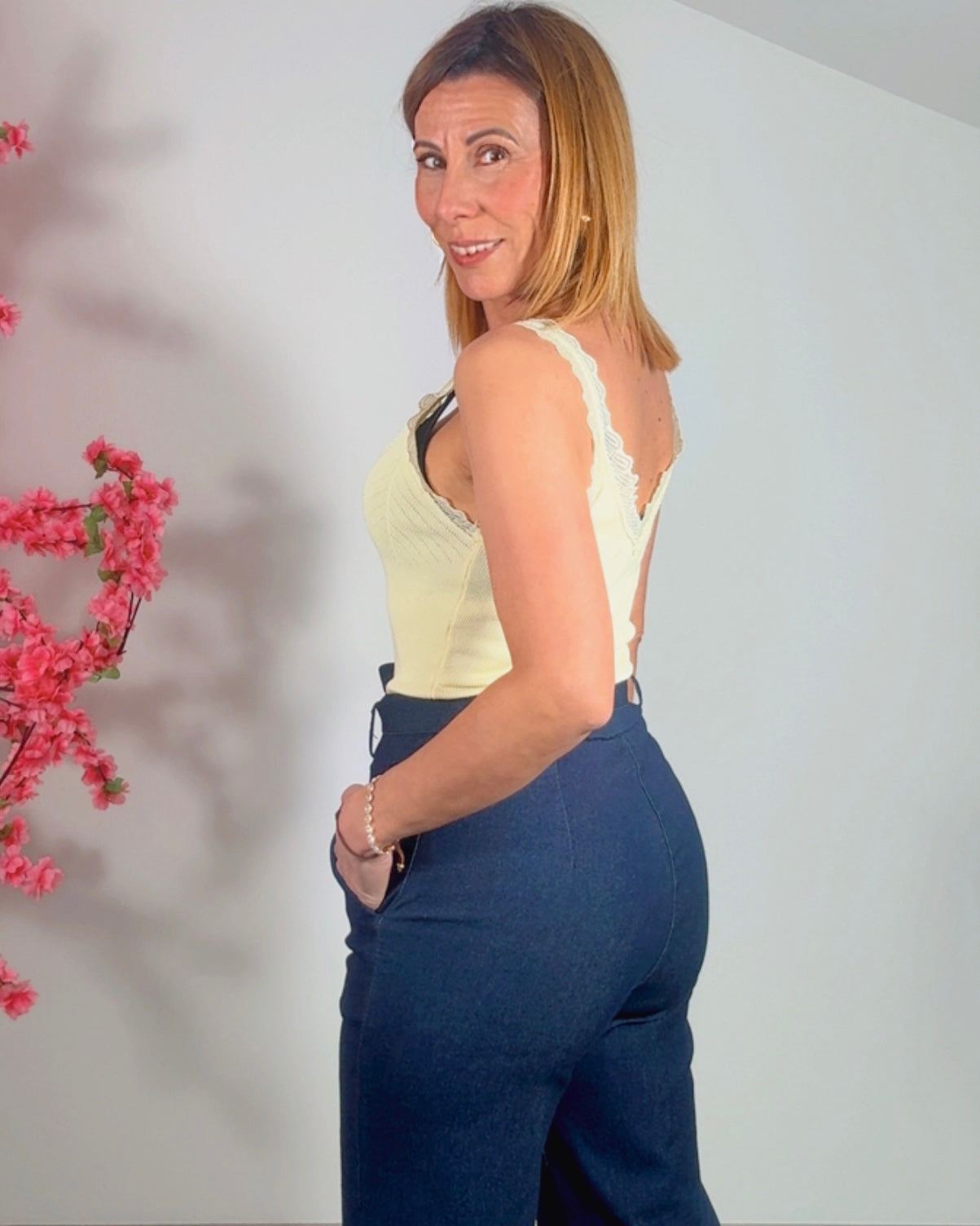 Pantalon tipo denim lazo