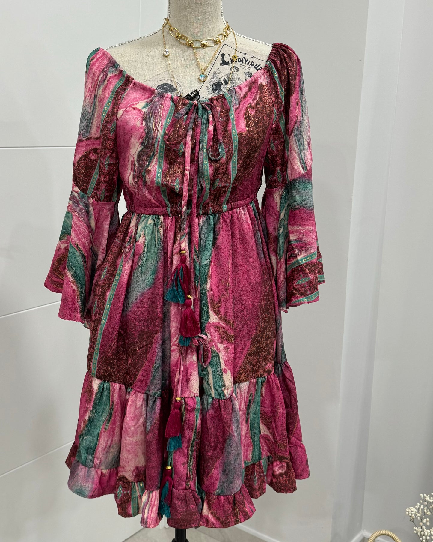 vestido de seda con manga