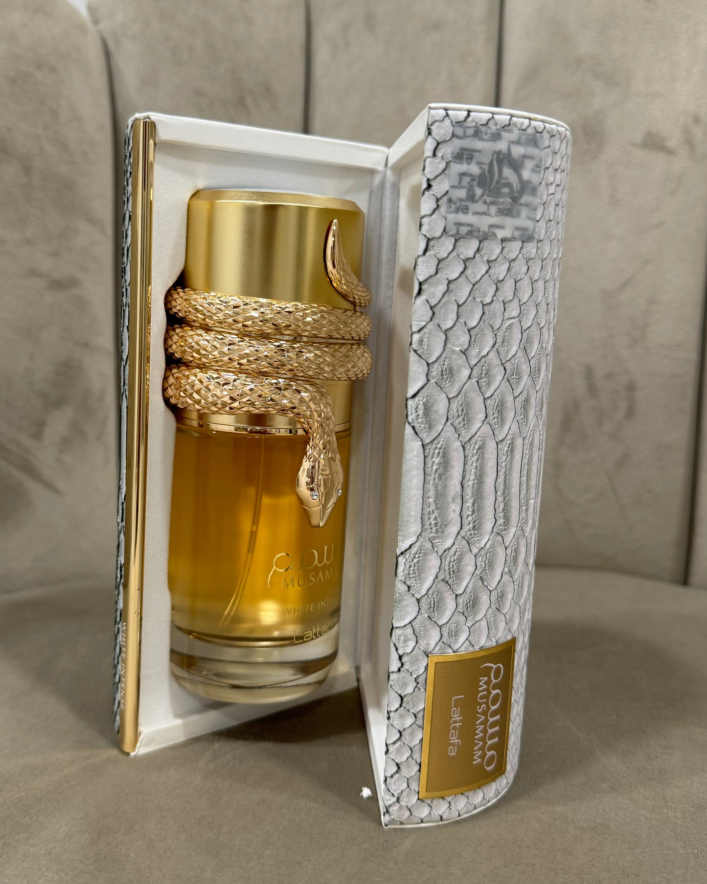 Perfume Musamam White Intense