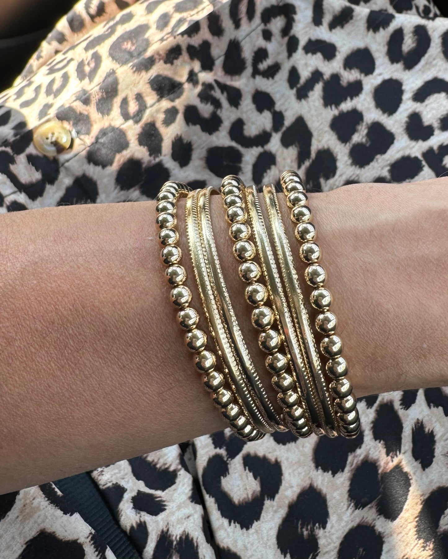 Brazalete rigido bolas