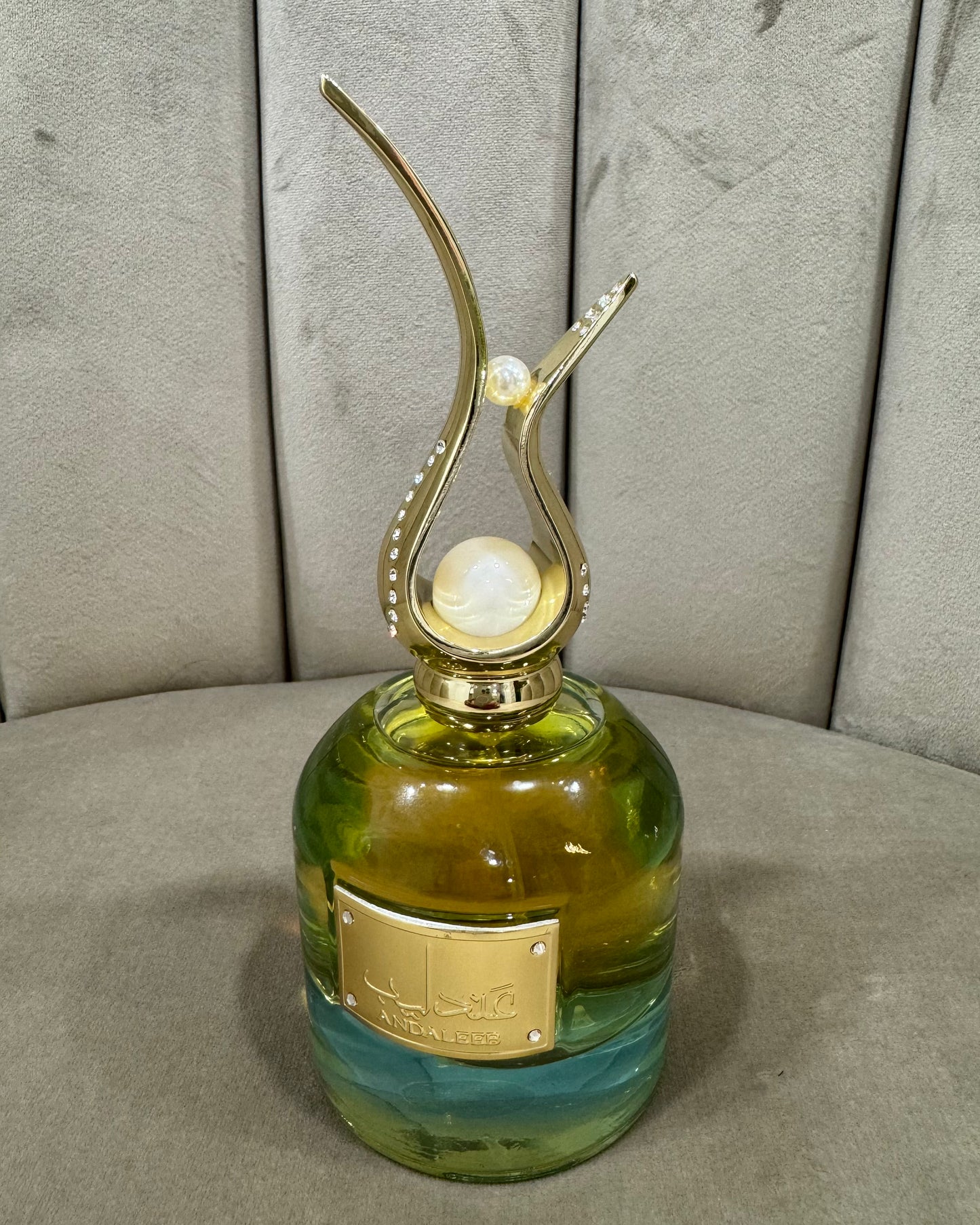 Perfume Asdaaf Andaleeb