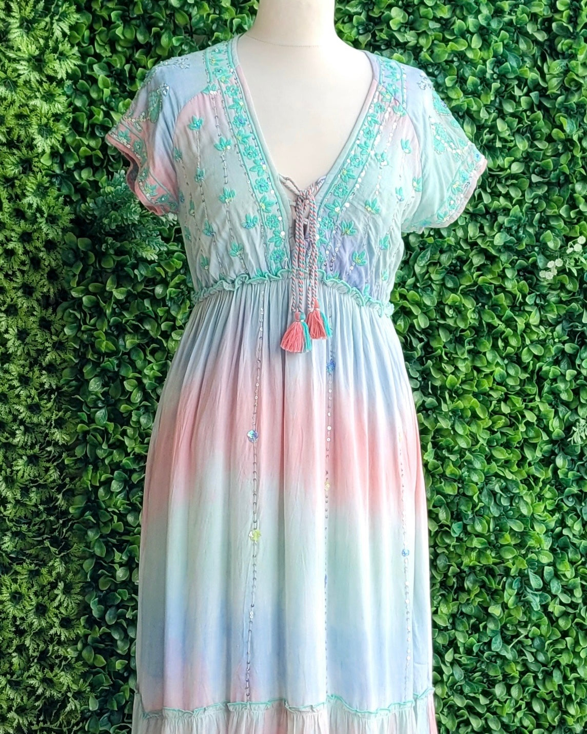 Vestido Tie dye bordado