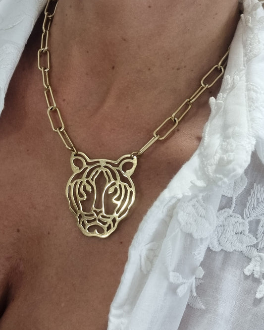 Collar tigre dorado acero