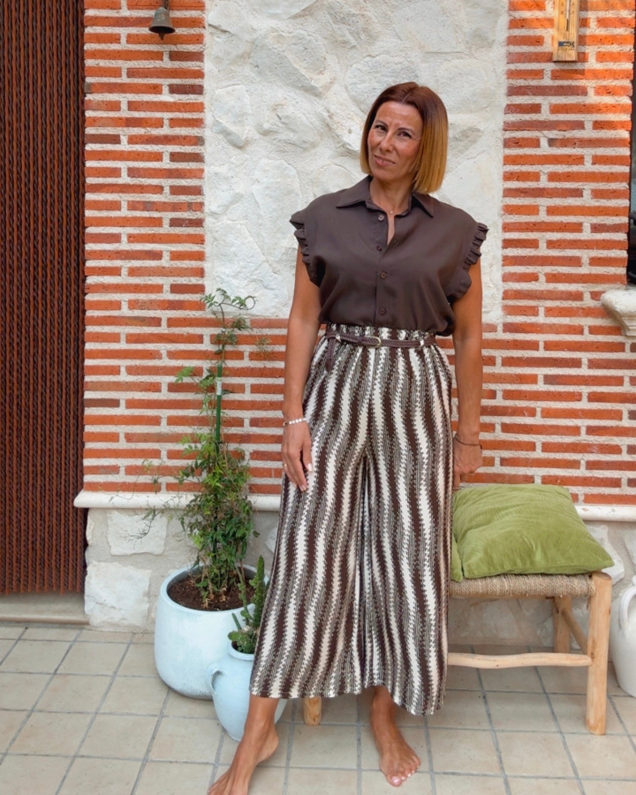 Pantalon estampado con cinturón