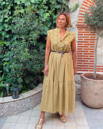Vestido troquelado pistacho