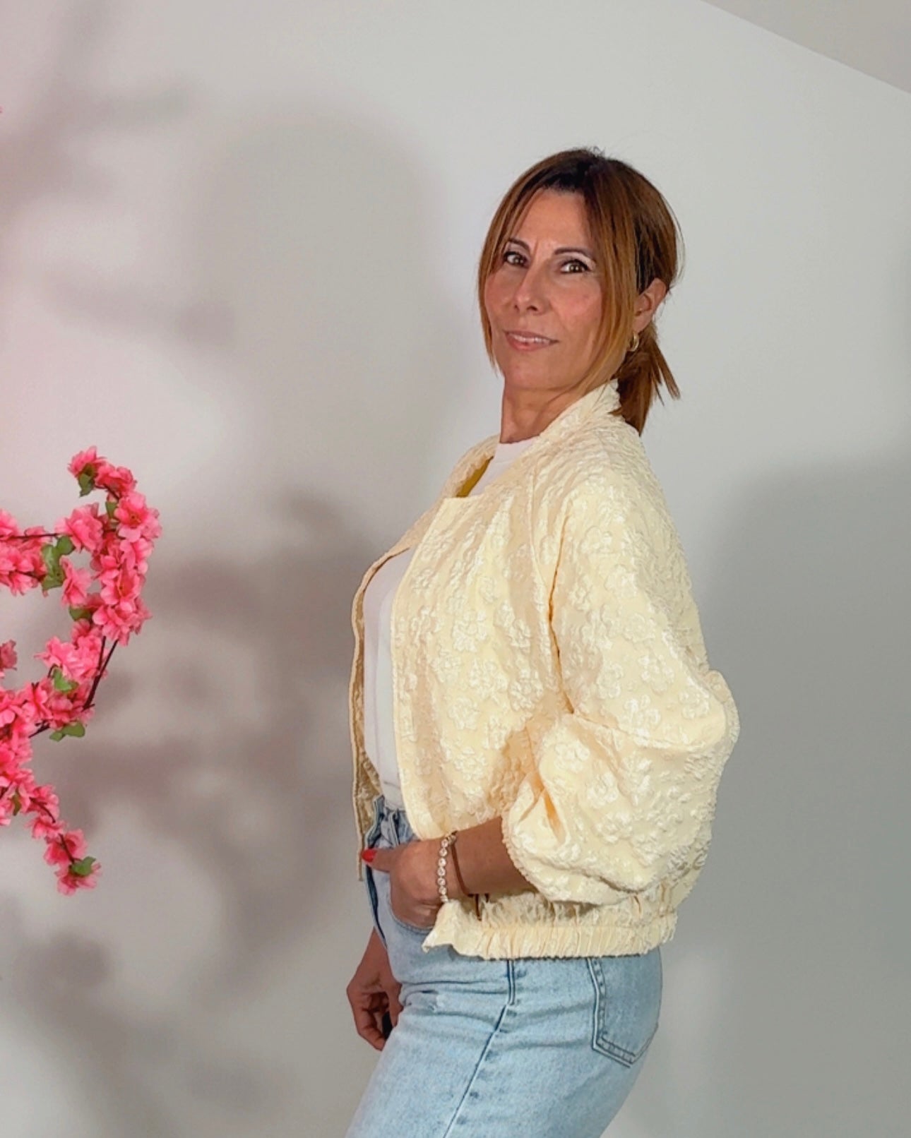 Bomber Pilar pastel amarilla