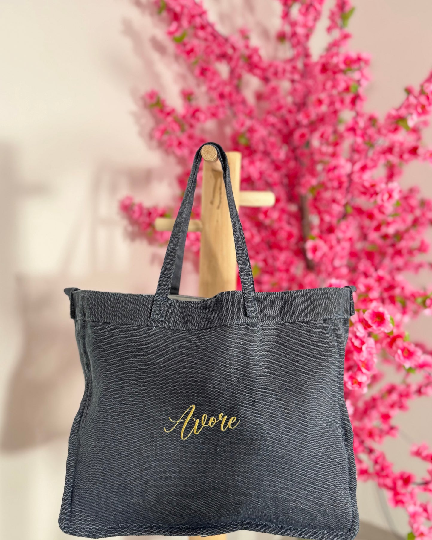 Bolso By Avore marino.