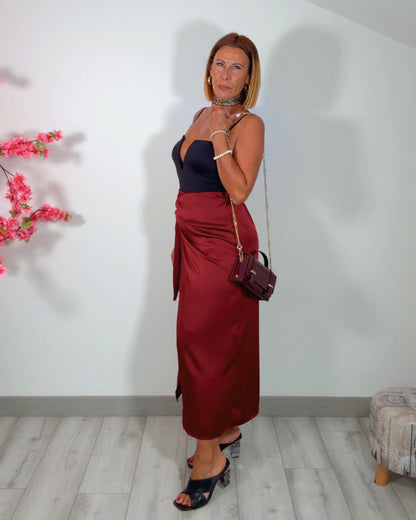 Falda satinada lazo
