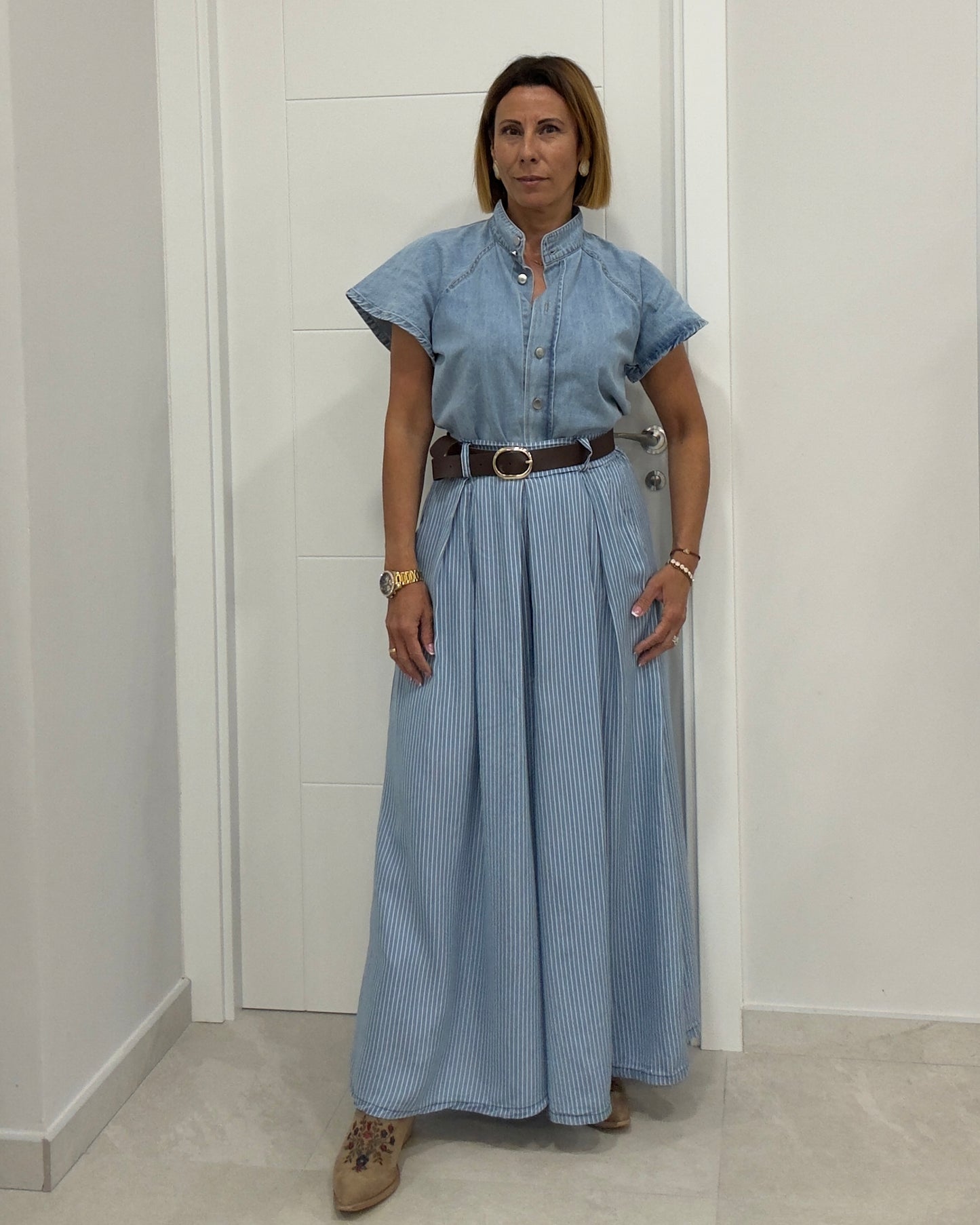 Pantalon rayas tipo denim