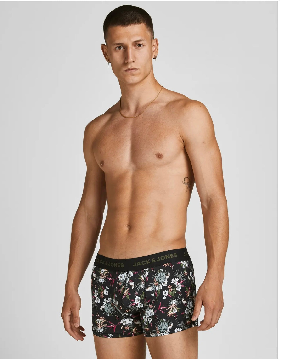 Boxer Jacks & Jones flower