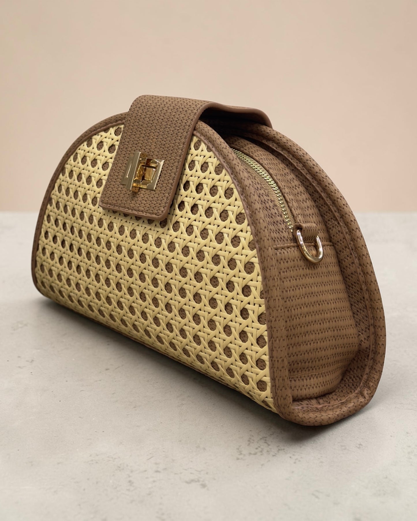 Bolso Clutch camel