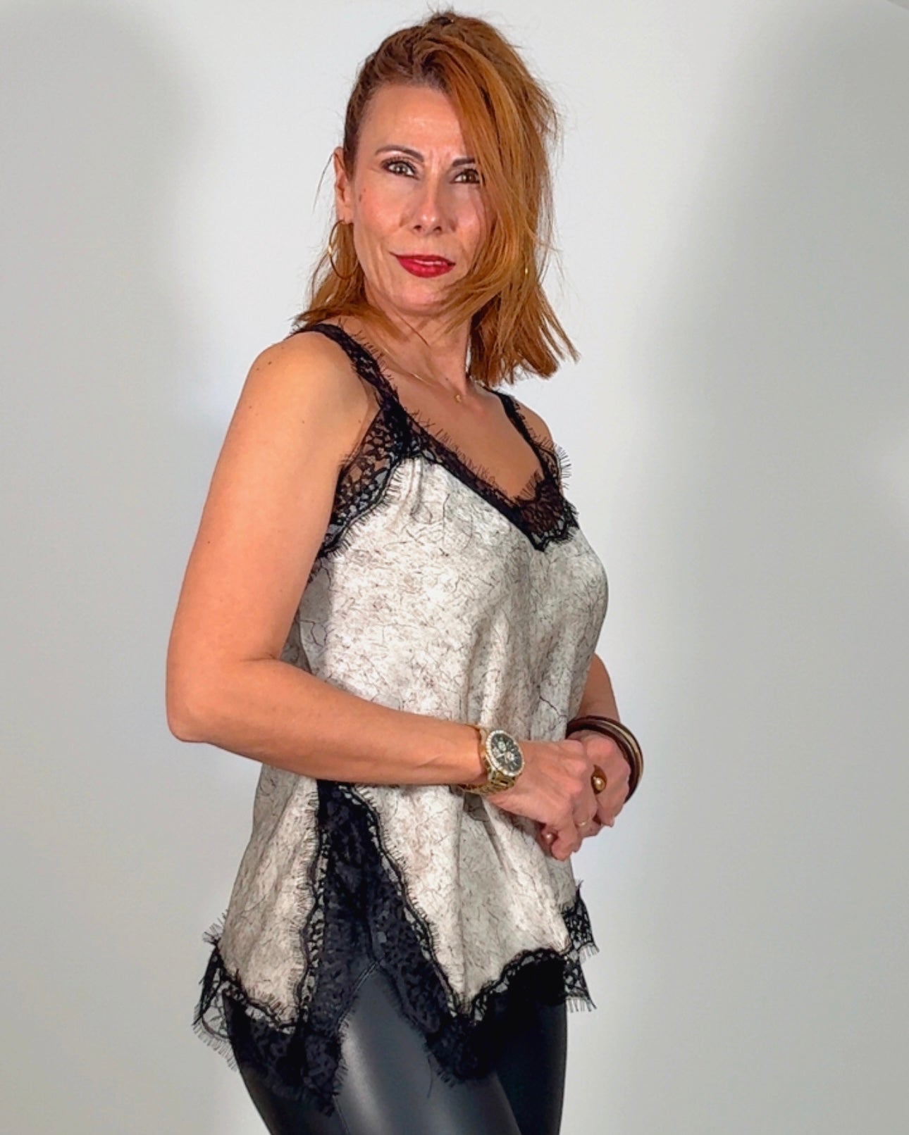 Lencera estampada asimetrica